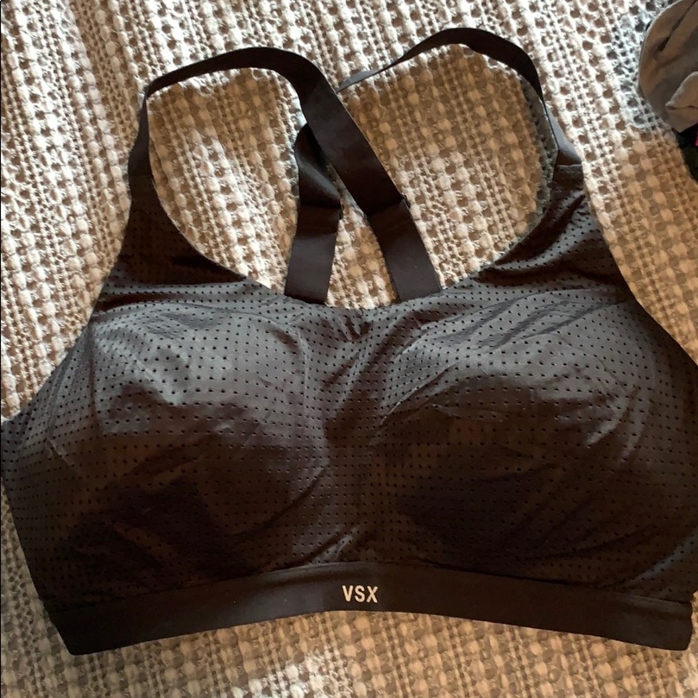 Victoria Sport Padded Bra